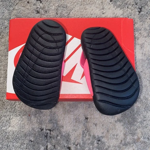 SOLD Nike | Slides - Picture 3 of 3